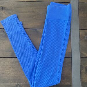 Offline by Aerie Seamless 7/8 Ribbed Leggings Blue Side Braided Detail Small